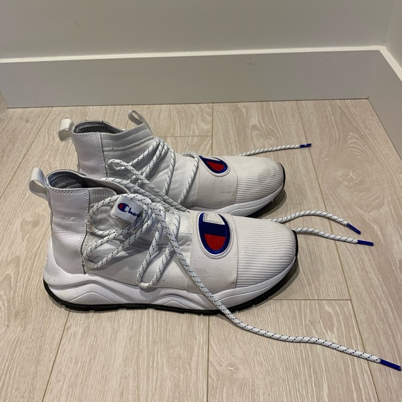 Champion white running shoes (US size 10) - Picture 7 of 9